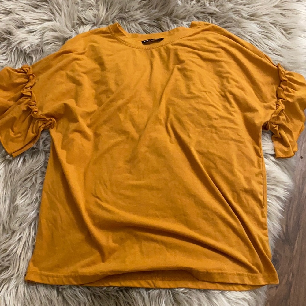 Yellow/orange ruffle top